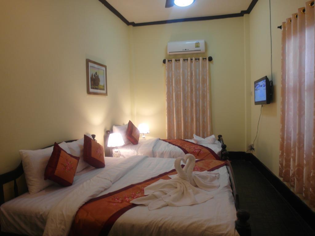Kinnaly Place House Luang Prabang Room photo