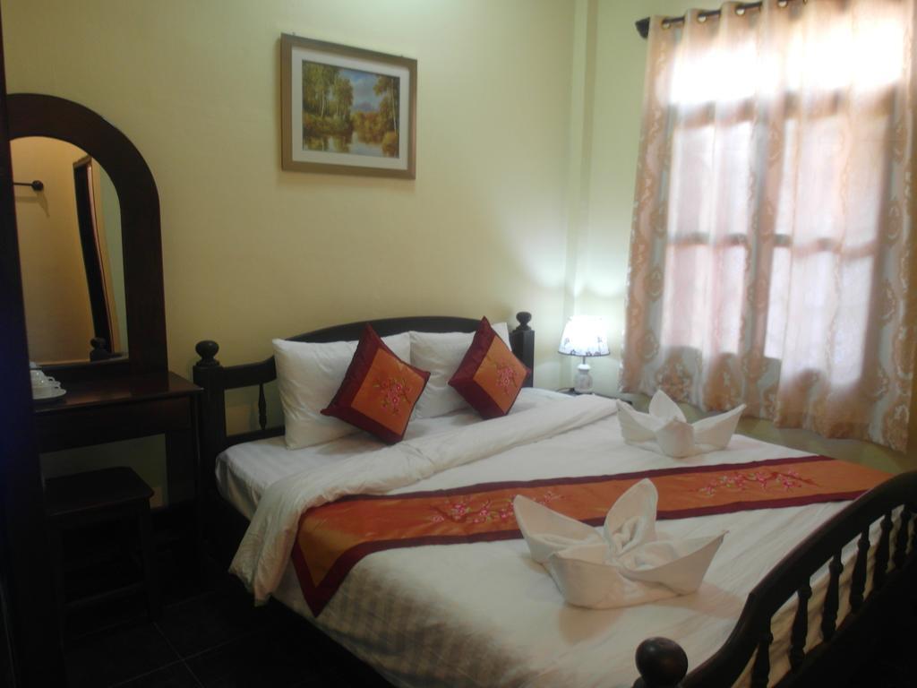 Kinnaly Place House Luang Prabang Room photo