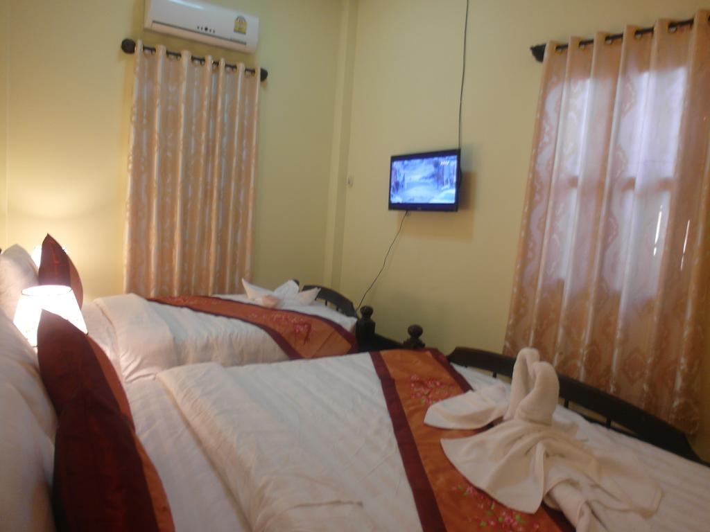 Kinnaly Place House Luang Prabang Room photo